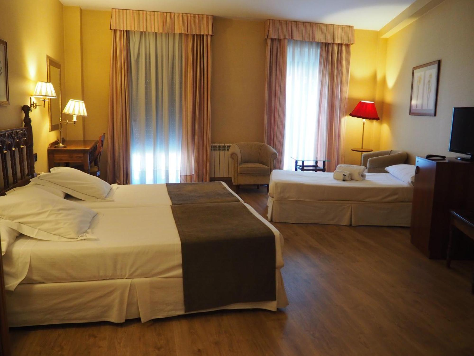 Hotel Ele Puente Romano De Salamanca Eksteriør billede