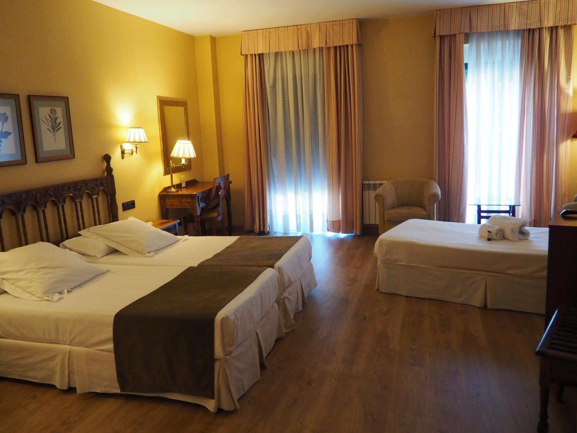 Hotel Ele Puente Romano De Salamanca Eksteriør billede