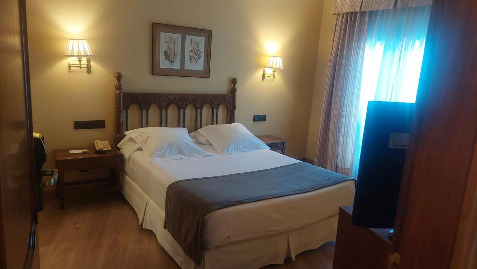 Hotel Ele Puente Romano De Salamanca Eksteriør billede