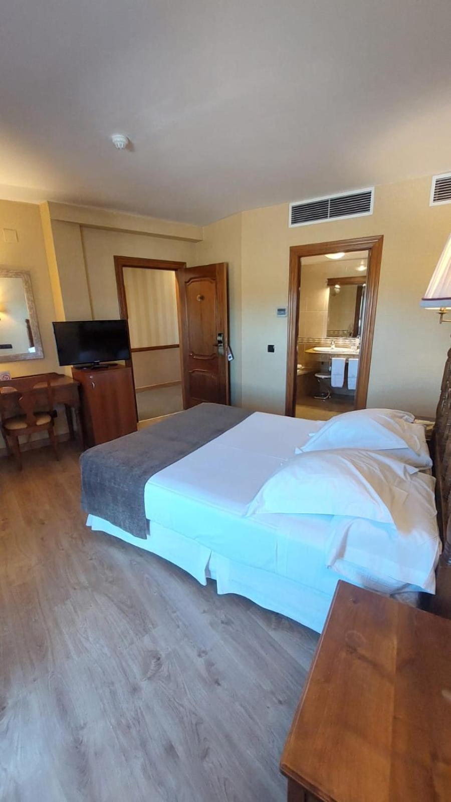 Hotel Ele Puente Romano De Salamanca Eksteriør billede